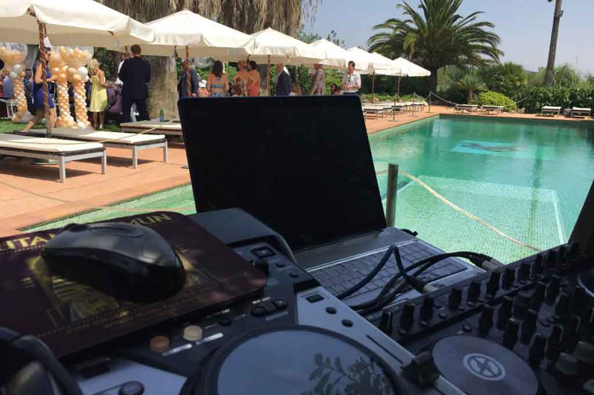DJ LINNY SPECTRUM DISCO ibiza wedding photography