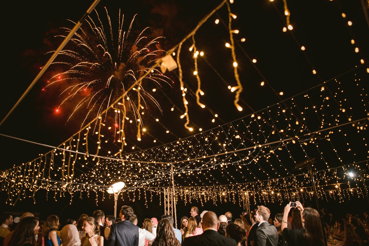 Ultimate Ways to Entertain Your Guests at Your Destination Wedding 22 Discover the most epic entertainment ideas for destination weddings, from music to the menu and sun-up to sundown. Ready to make it awesome?