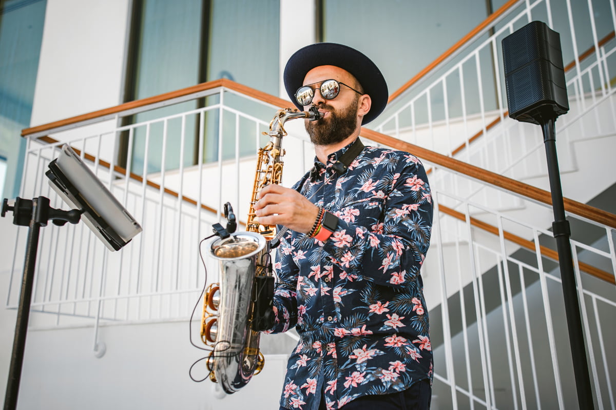 Ultimate Ways to Entertain Your Guests at Your Destination Wedding 2 Discover the most epic entertainment ideas for destination weddings, from music to the menu and sun-up to sundown. Ready to make it awesome?