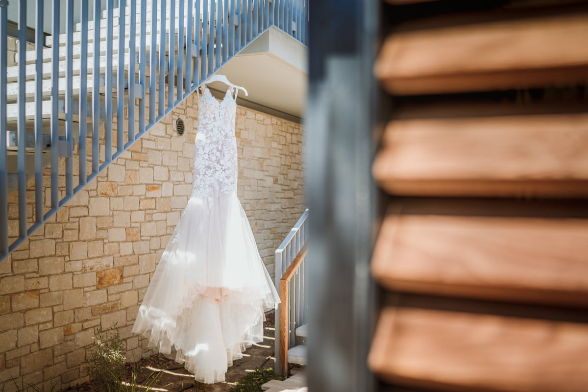 Emily and Chris get married at Minthis Hills in Cyprus