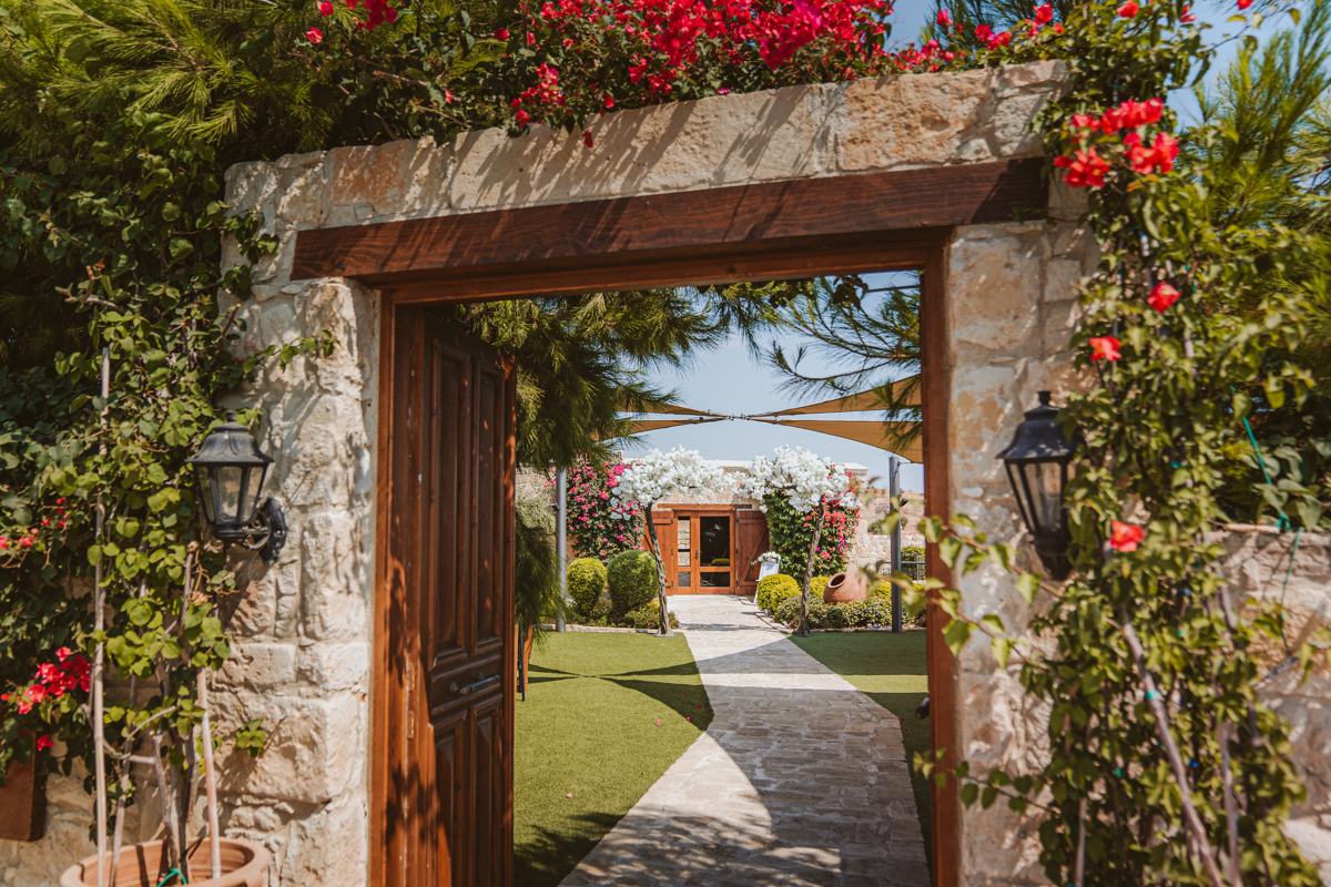 Get a sneak peek at Charlene and Ben's beautiful blush pink Liopetro wedding in Cyprus, captured by Beziique, their creative Kouklia wedding photographers.