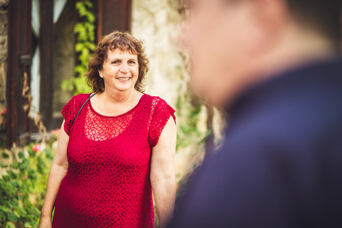 mum red dress