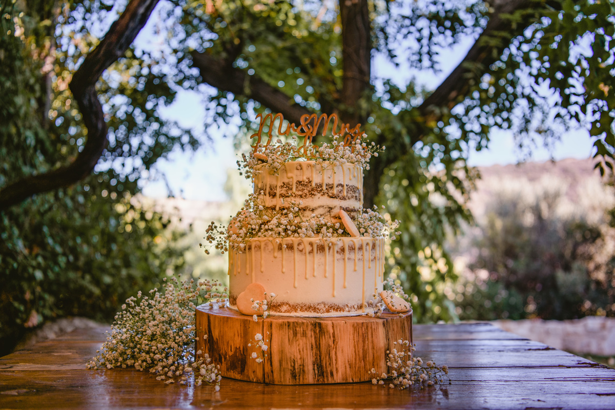 Fiona and Paul opted for a destination Cyprus celebration and had the most romantic Vasilias wedding in the Aphrodite Hills. Check it out and be inspired...