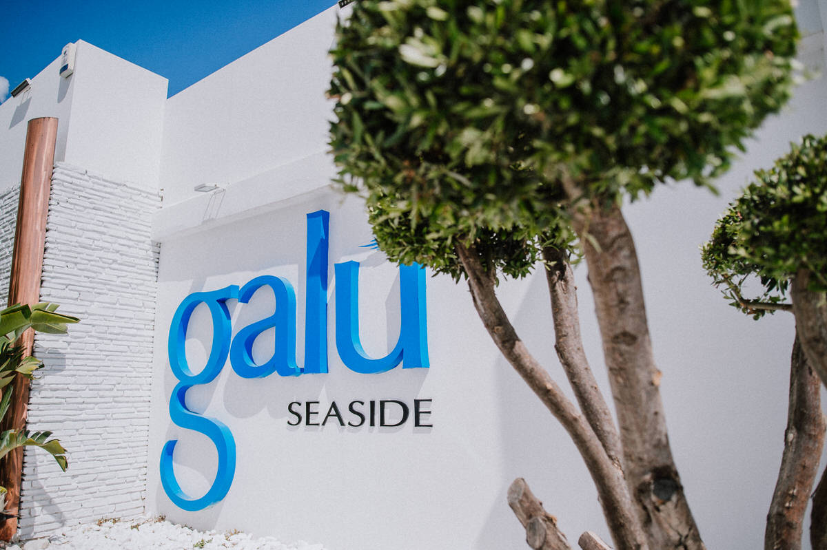 Louise and Mike - Galu Seaside, Cyprus 19