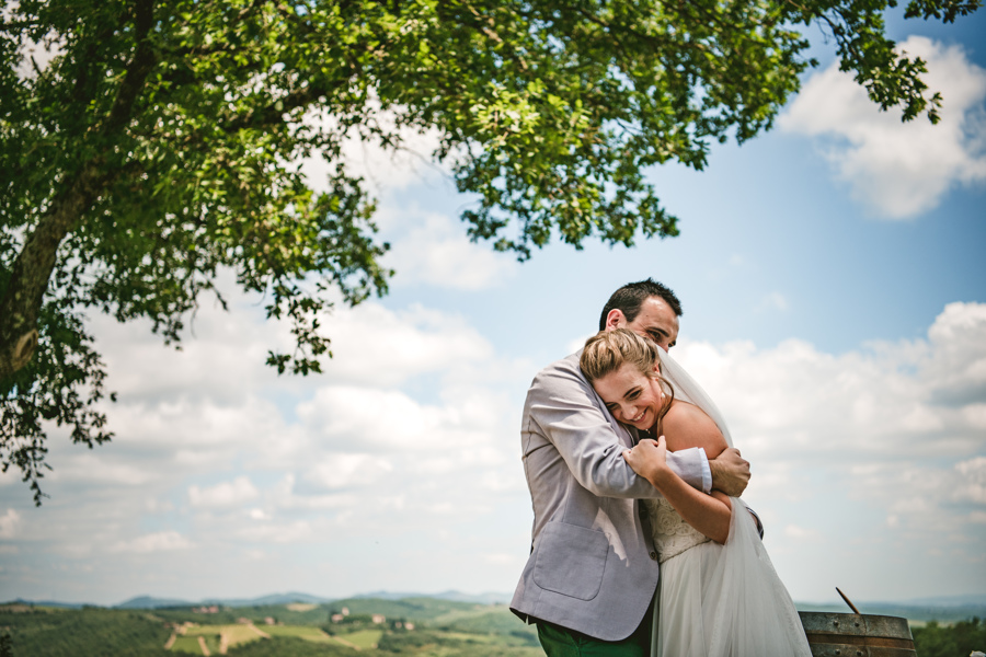 If you're planning a wedding in Tuscany or dreaming of a destination big day, don't miss this couple's Livernano Estate Wedding, inspired by Italian wine...
