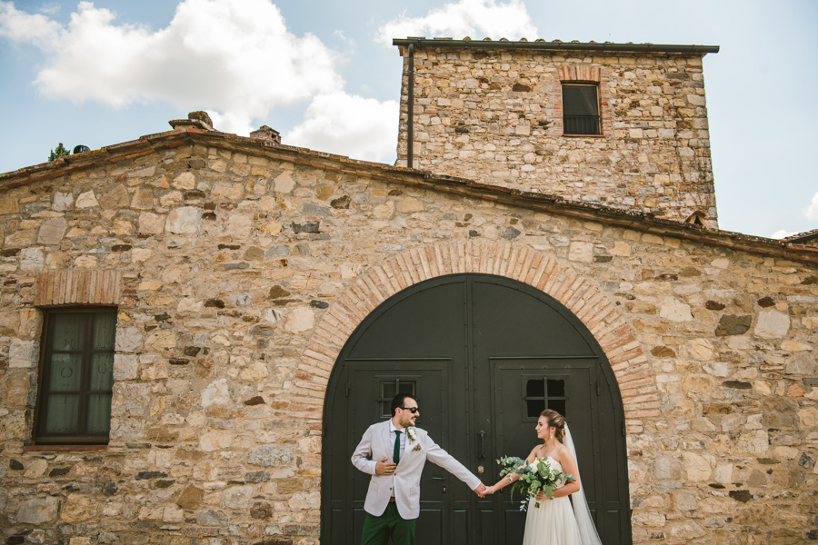 If you're planning a wedding in Tuscany or dreaming of a destination big day, don't miss this couple's Livernano Estate Wedding, inspired by Italian wine...