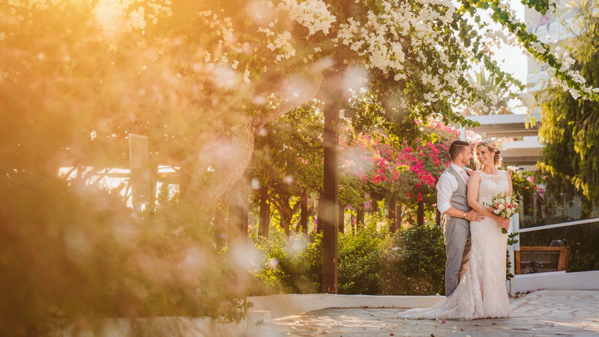 Fall head over heels for some of our most romantic and breath-taking moments of 2019, captured in real time by best Cyprus wedding photographer Beziique.