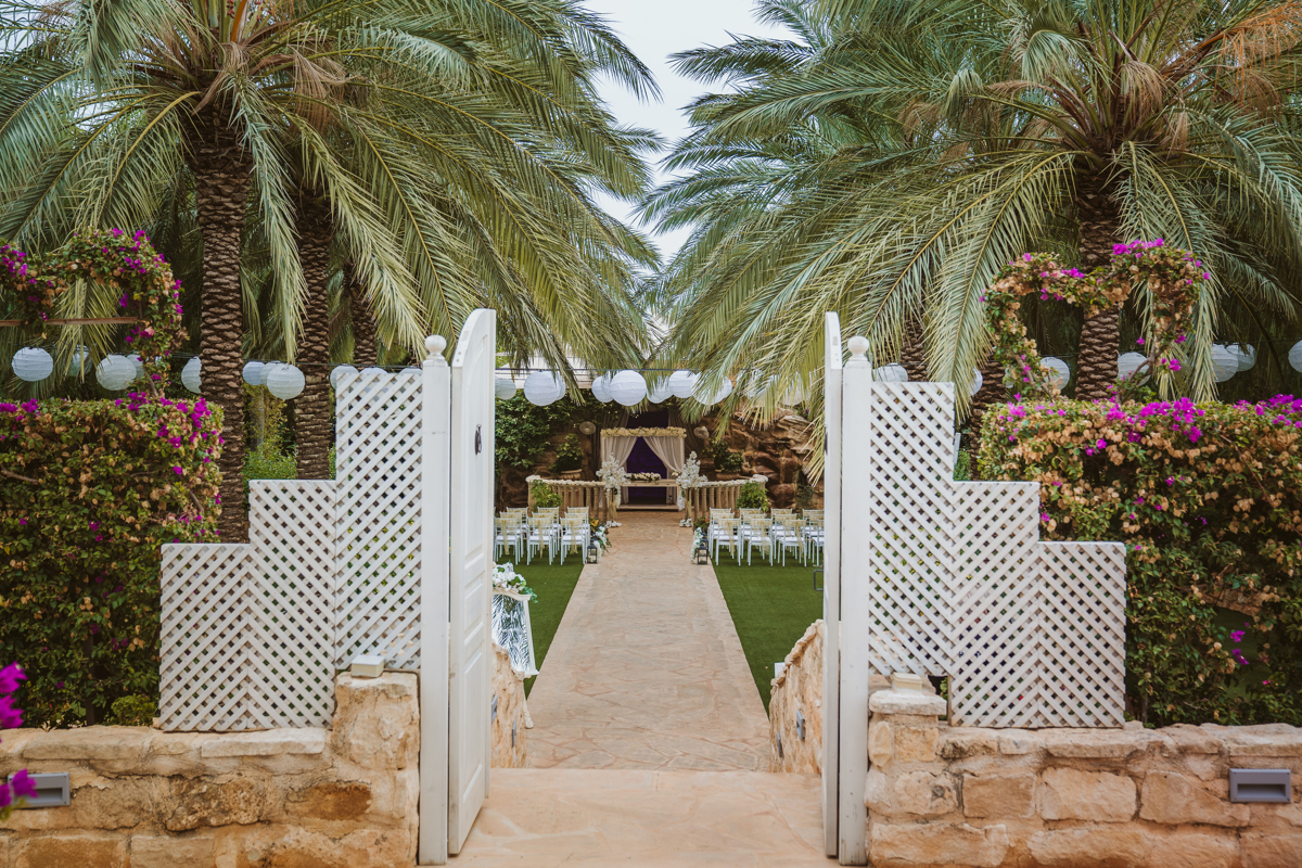 Glide behind the scenes of Kitty and Kevin's totally luxurious and romantic Aiya Napa wedding with us, their Olympic Lagoon wedding photographer.