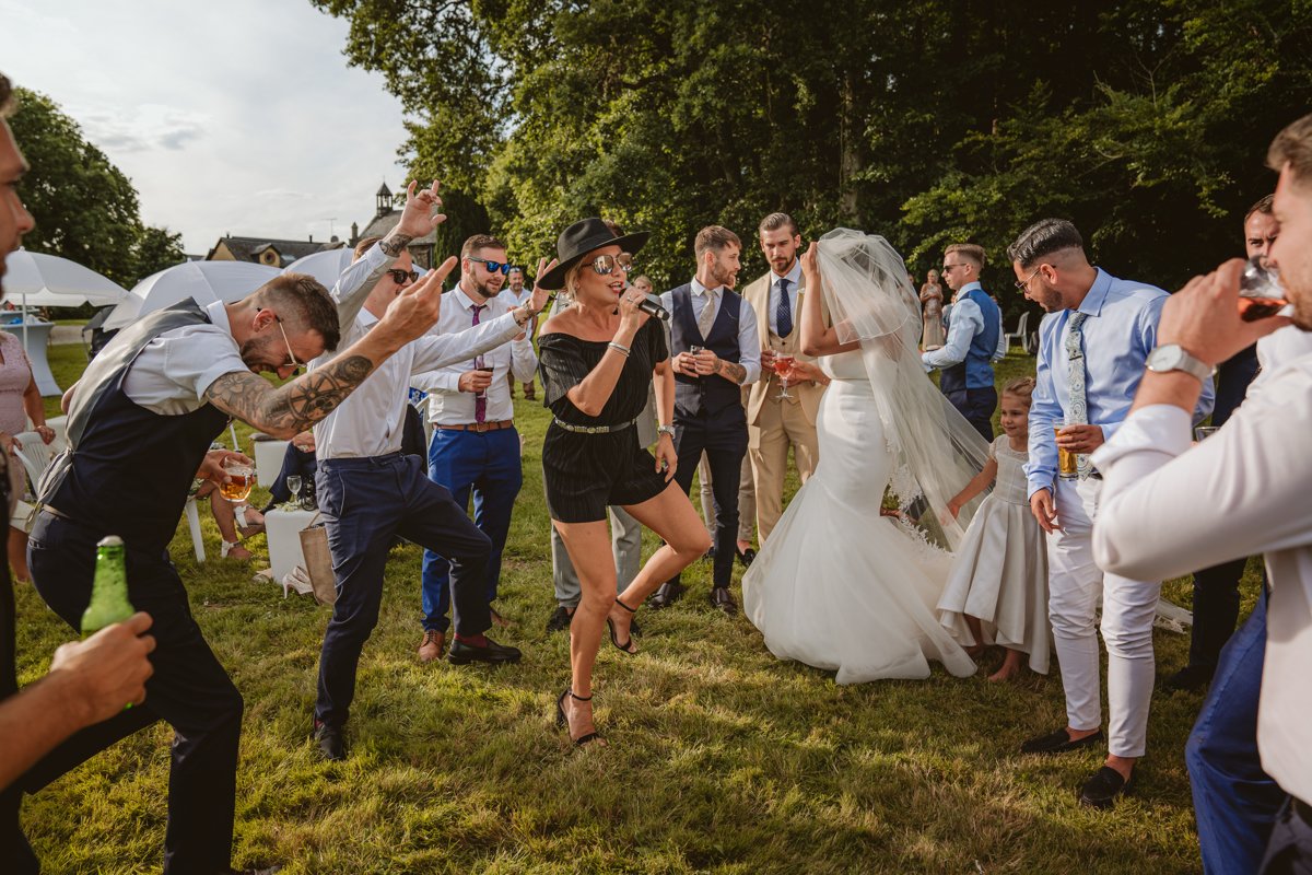 Fall head over heels for some of our most romantic and breath-taking moments of 2019, captured in real time by best Cyprus wedding photographer Beziique.