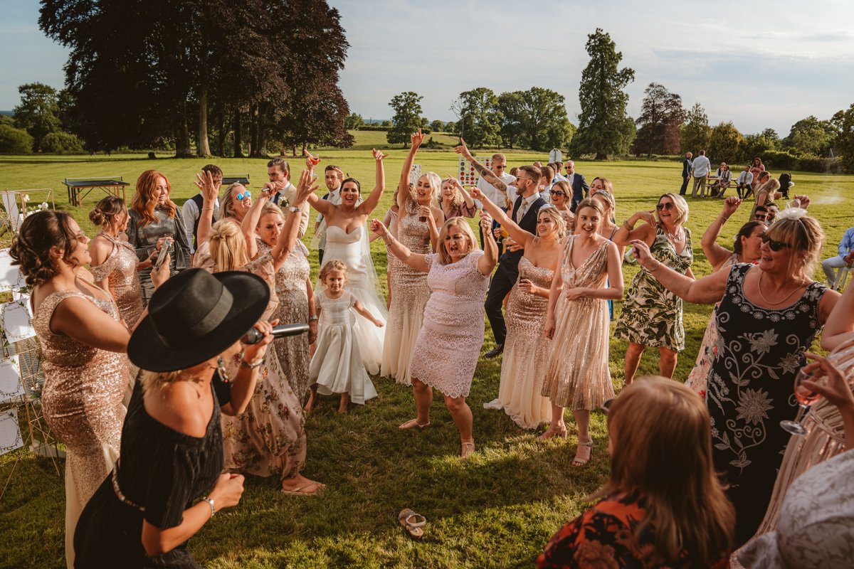 Fall head over heels for some of our most romantic and breath-taking moments of 2019, captured in real time by best Cyprus wedding photographer Beziique.