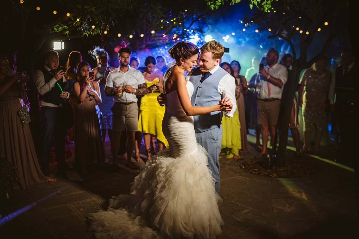 Fall head over heels for some of our most romantic and breath-taking moments of 2019, captured in real time by best Cyprus wedding photographer Beziique.