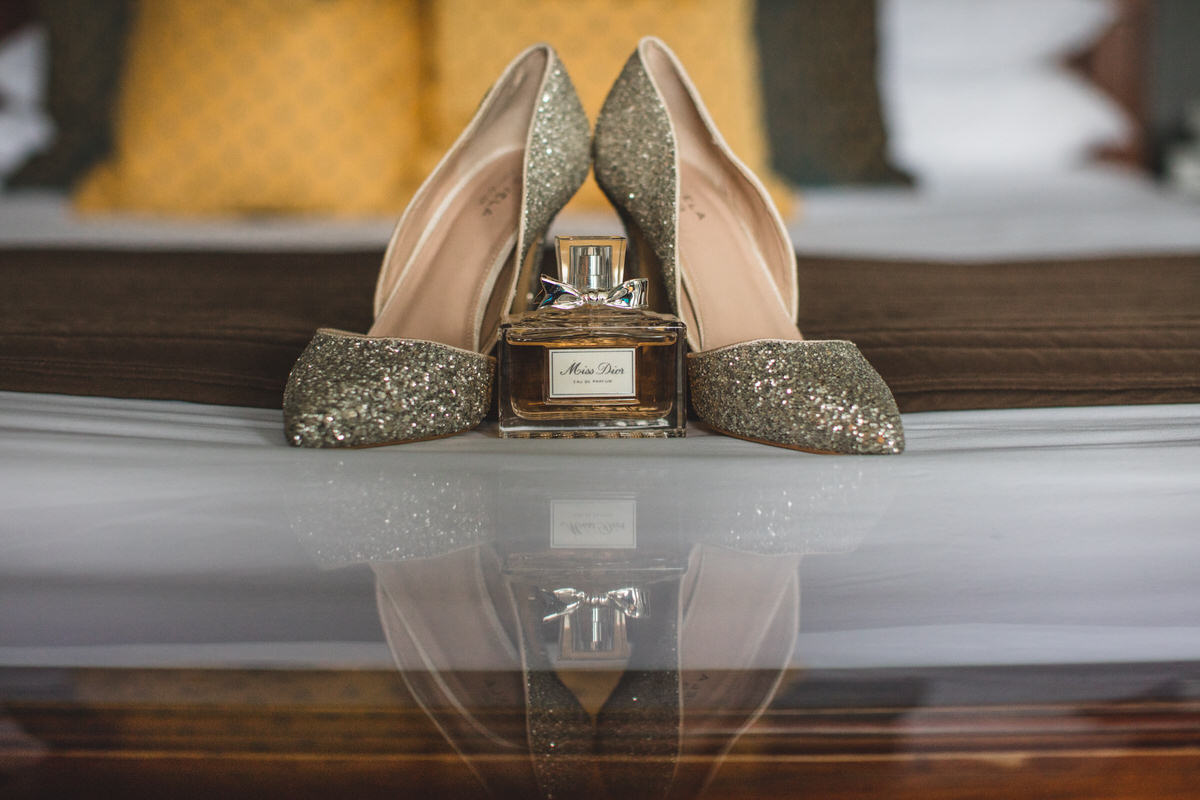 Hampshire Wedding photographer Beziique Weddings