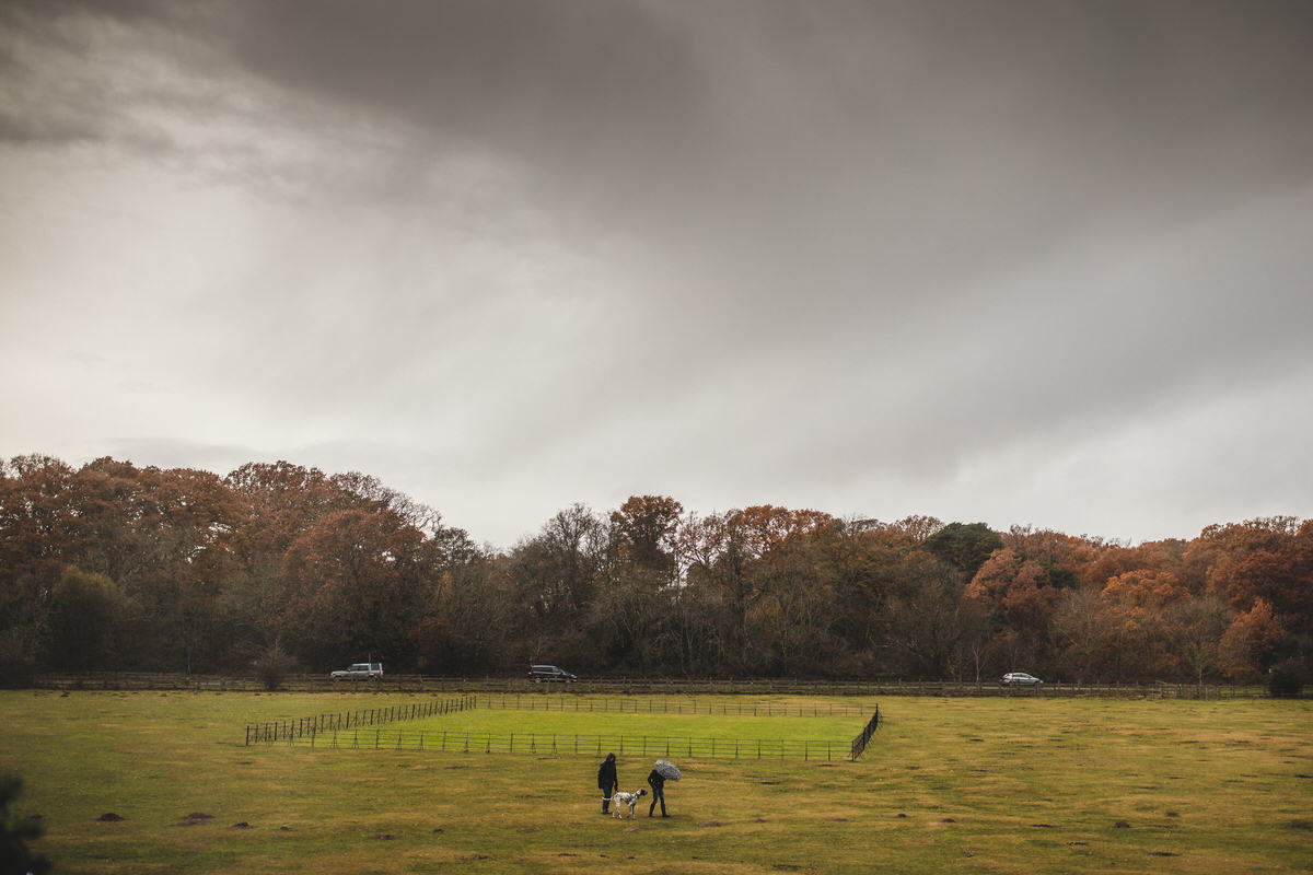 Hampshire Wedding photographer Beziique Weddings