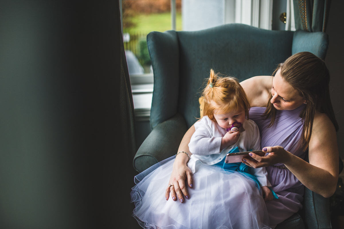 Hampshire Wedding photographer Beziique Weddings