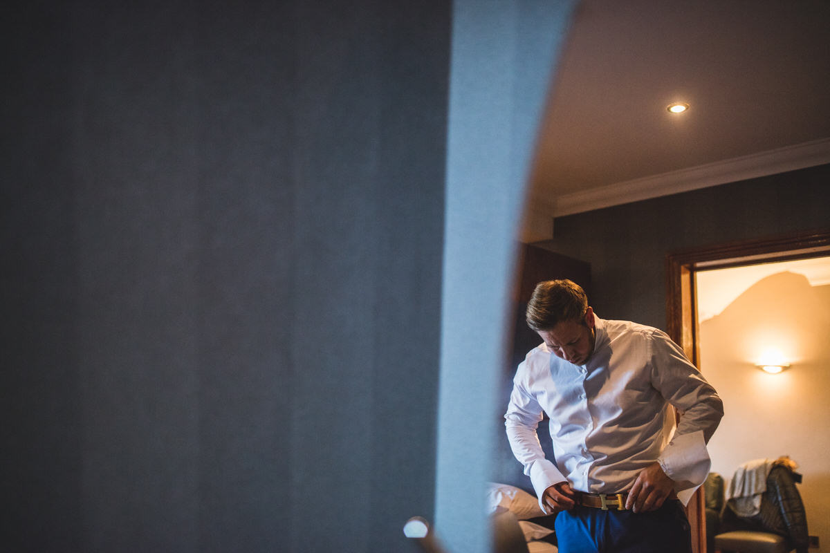 Hampshire Wedding photographer Beziique Weddings