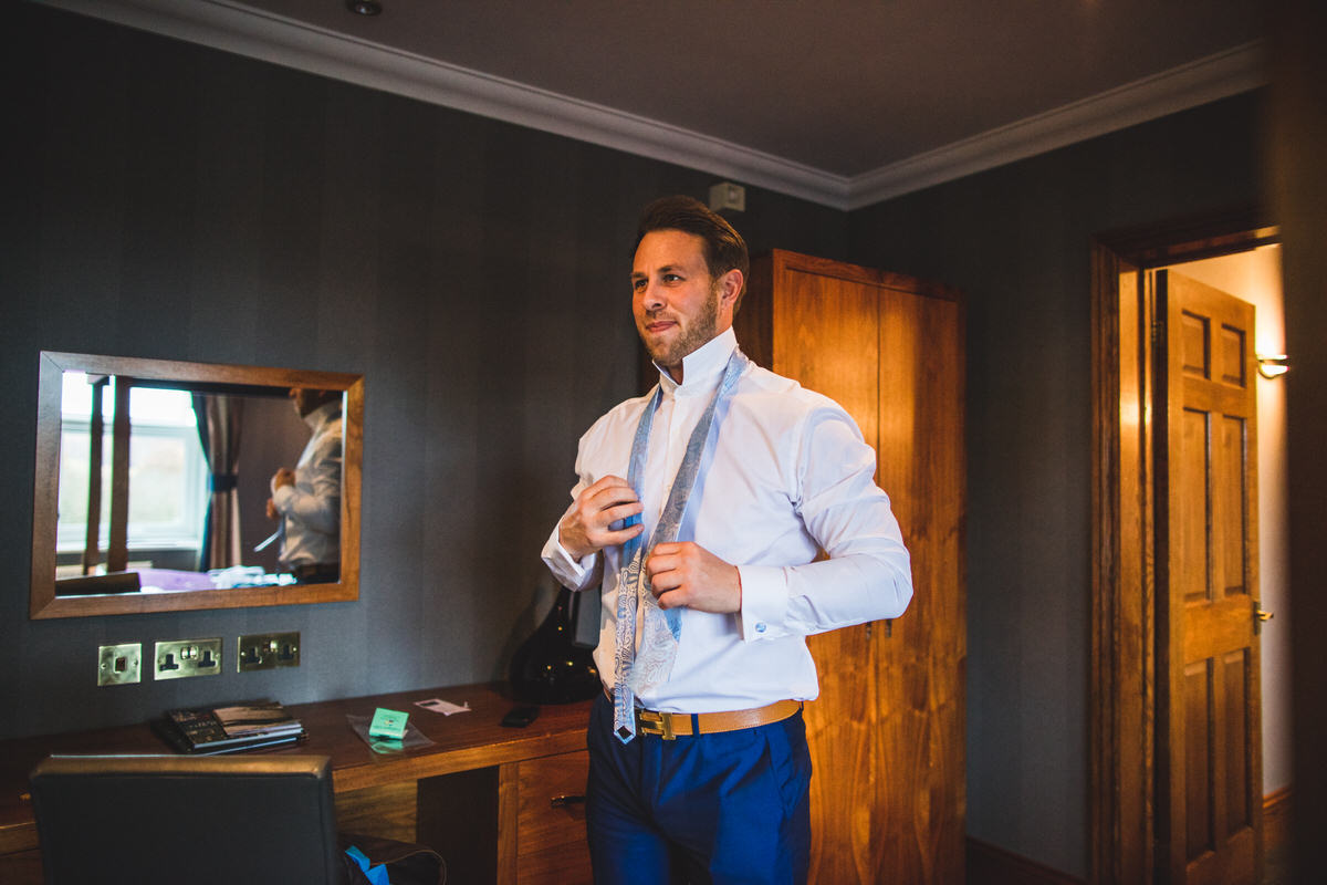 Hampshire Wedding photographer Beziique Weddings