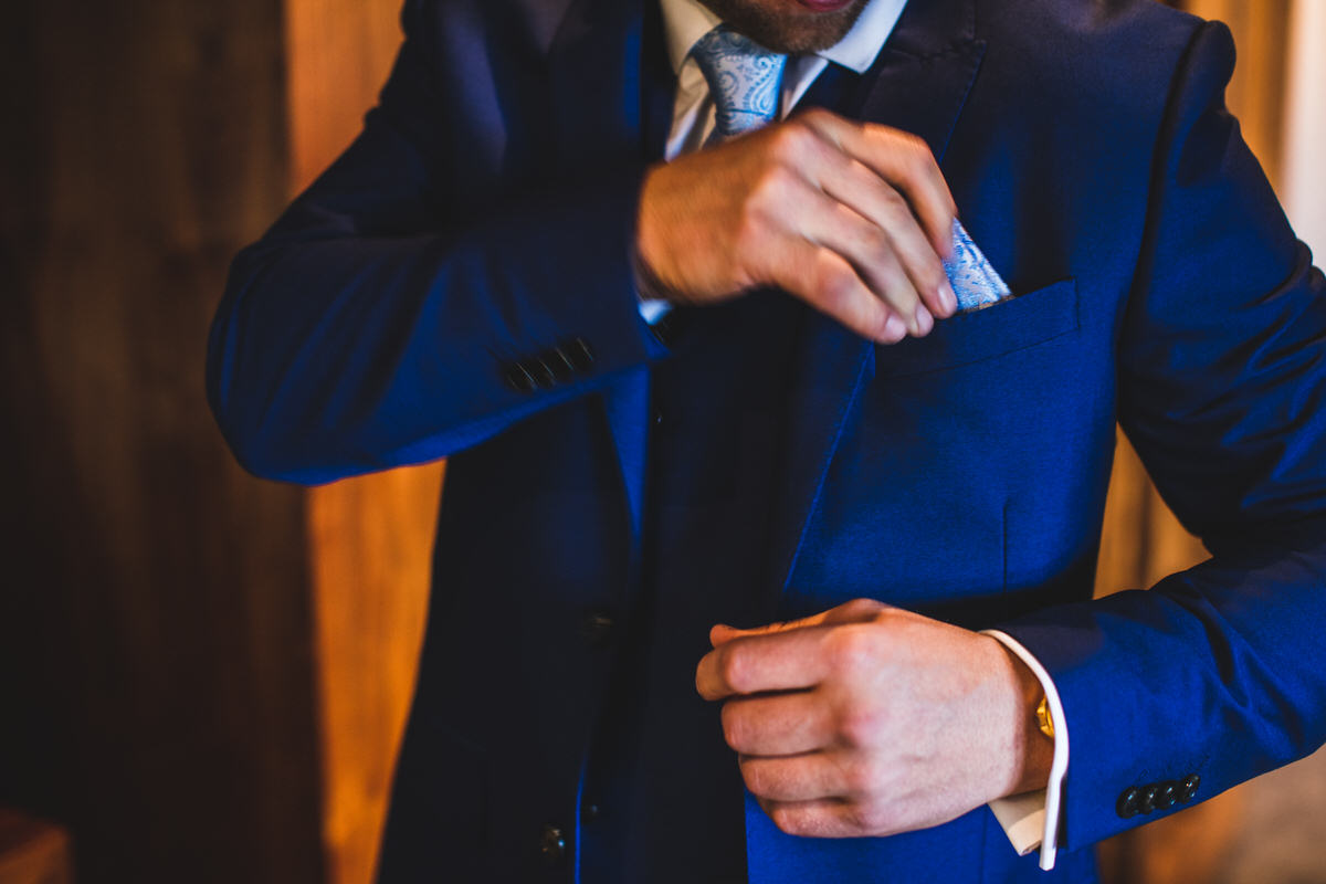 Hampshire Wedding photographer Beziique Weddings