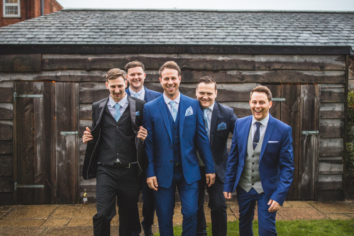 Hampshire Wedding photographer Beziique Weddings