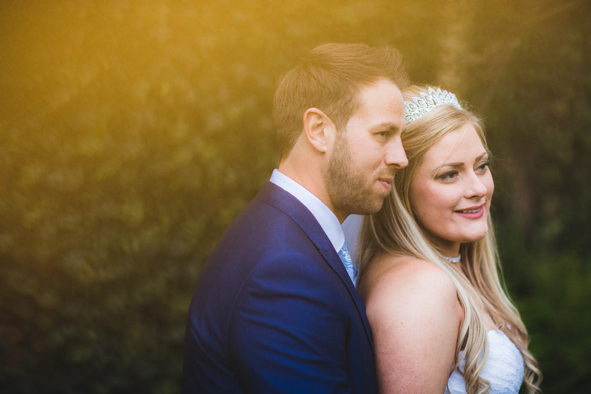 Hampshire Wedding photographer Beziique Weddings