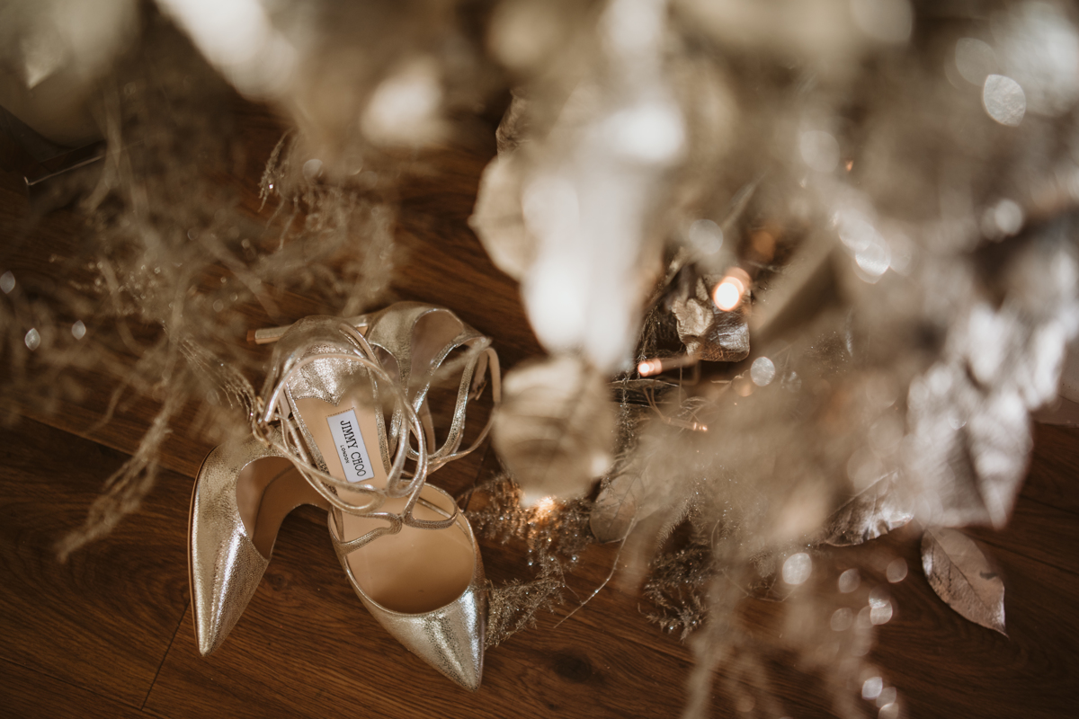 Fall head over heels for Stephanie and Jamie's Landmark Hotel London Wedding, captured by Beziique, their chosen Greek London wedding photographer