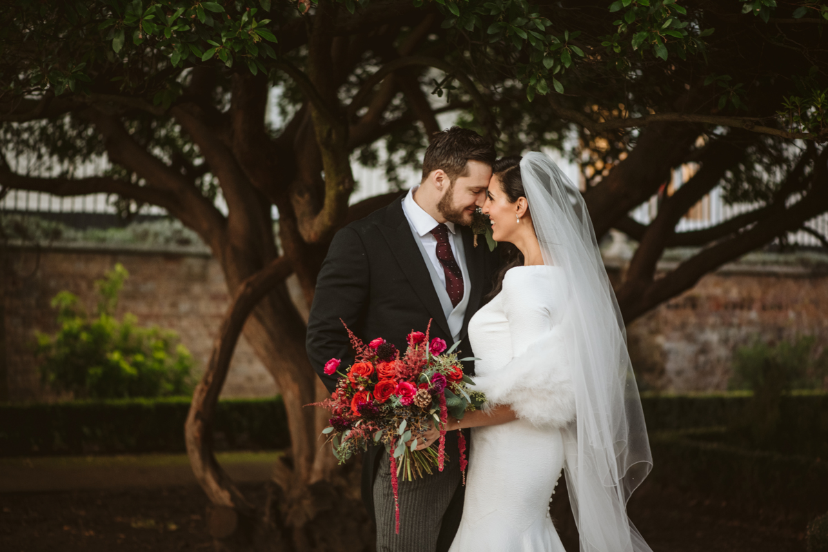 Fall head over heels for Stephanie and Jamie's Landmark Hotel London Wedding, captured by Beziique, their chosen Greek London wedding photographer