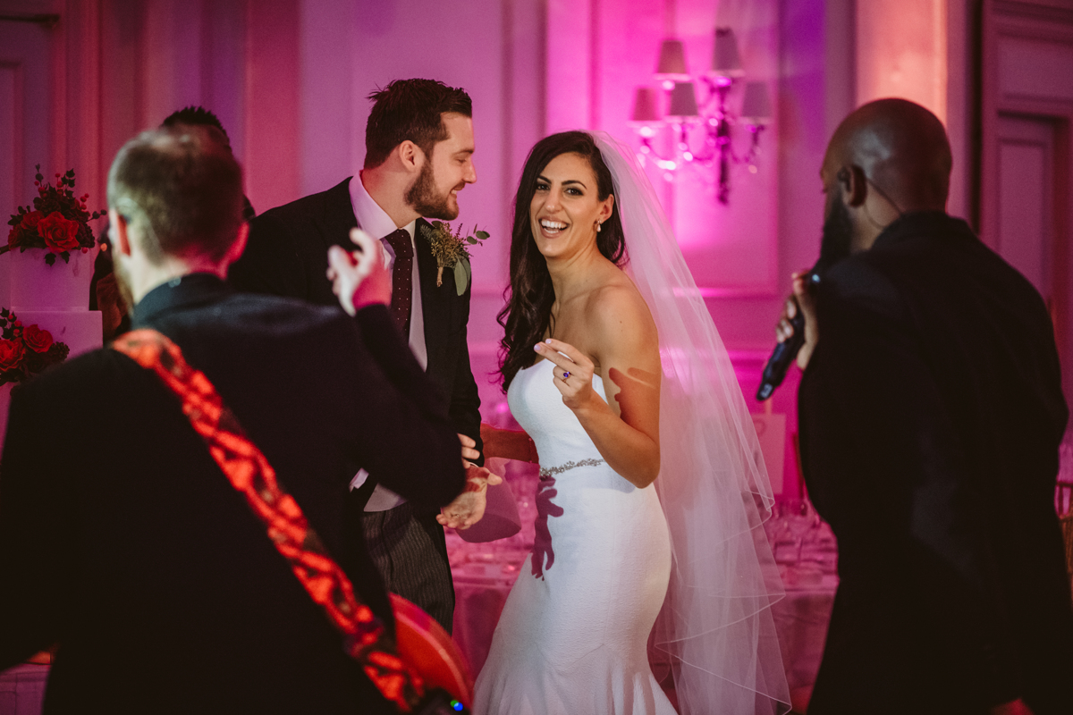 Fall head over heels for Stephanie and Jamie's Landmark Hotel London Wedding, captured by Beziique, their chosen Greek London wedding photographer